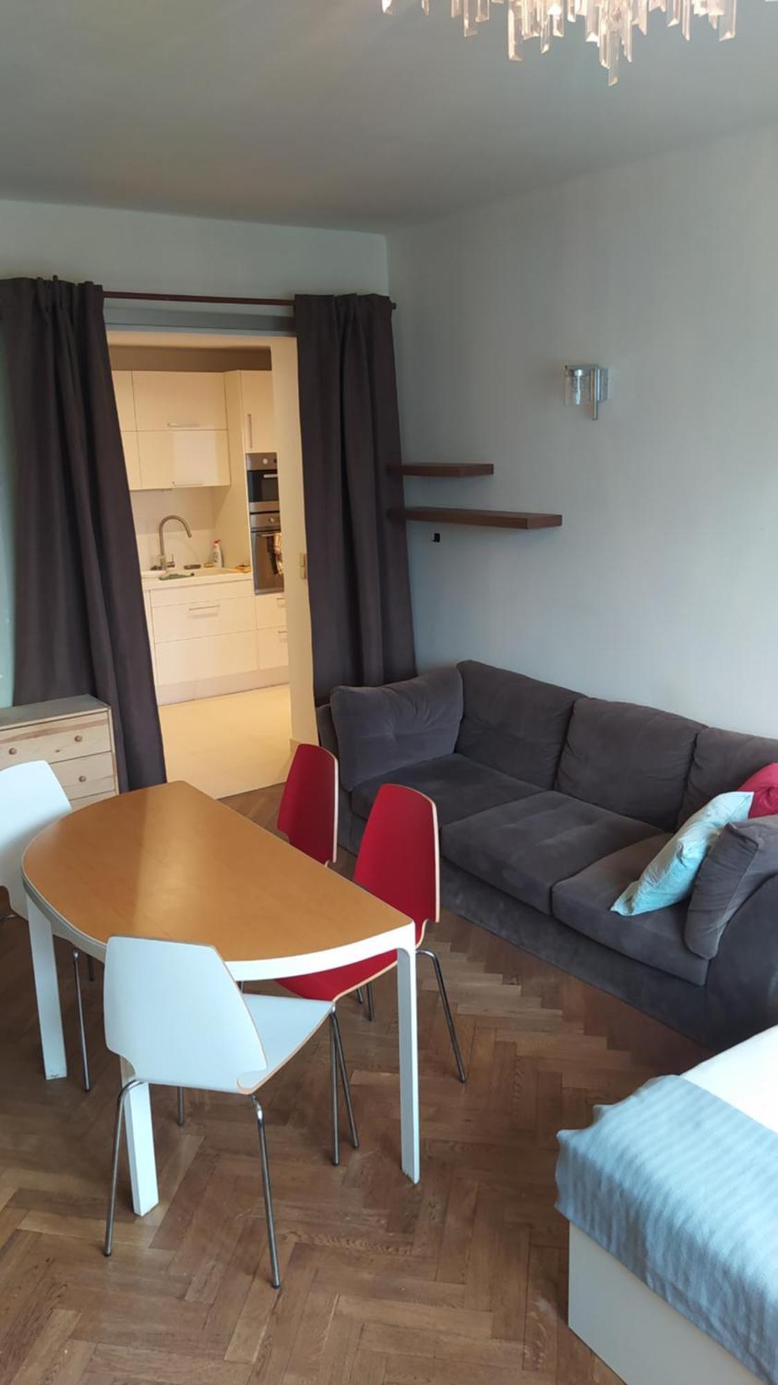 Spacious In 6 Near Center Kwatera prywatna Praga
